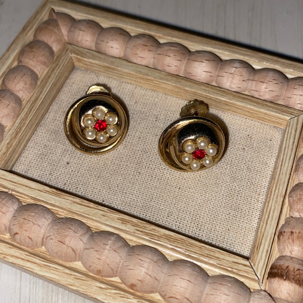 Vintage Gold-Tone Floral Pearl & Red Crystal Screw On Earrings